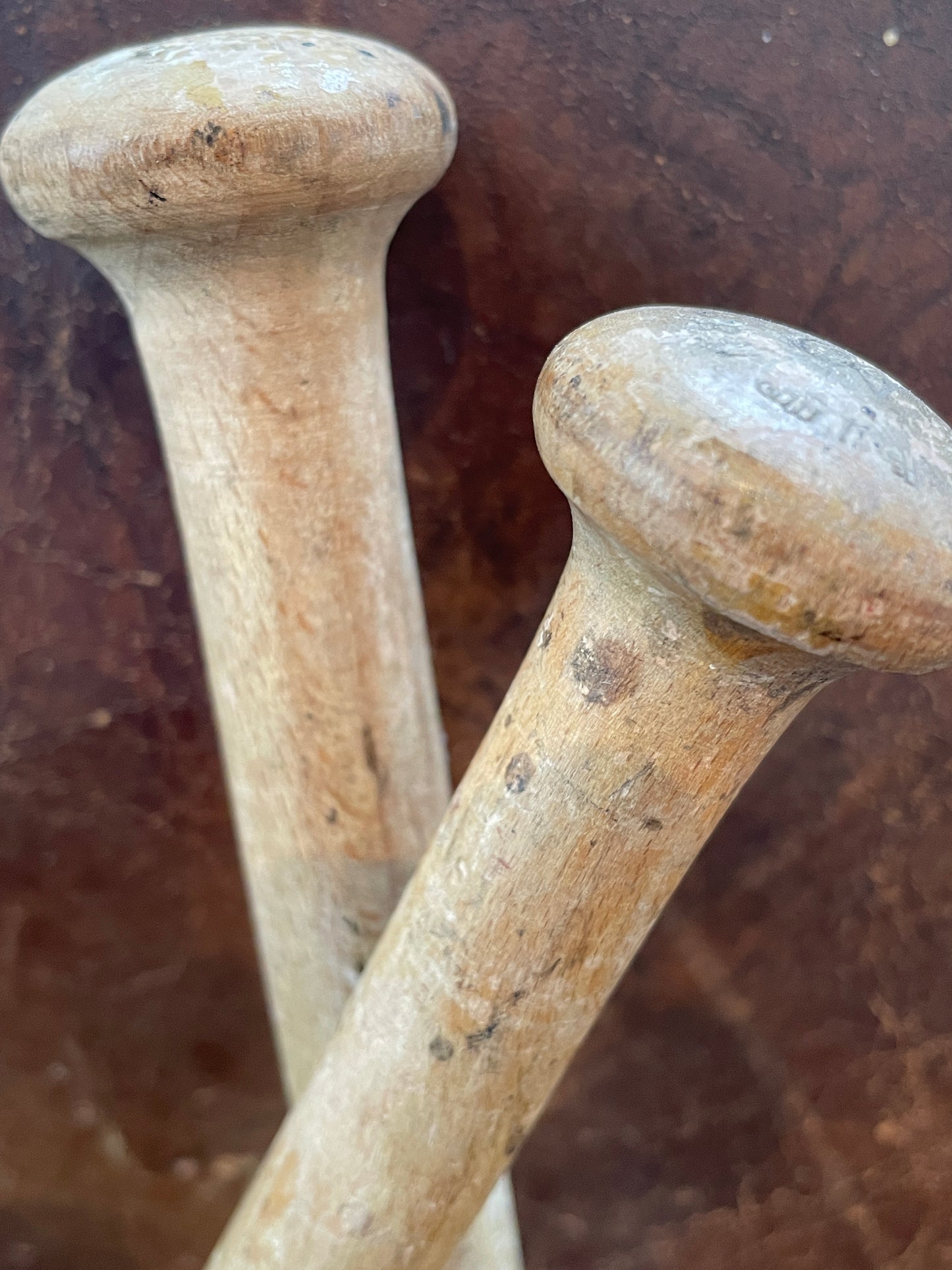 Antique British Wooden Indian Clubs – A.W. Gamages Ltd Holborn No.3 Pair (c.1900–1920)
