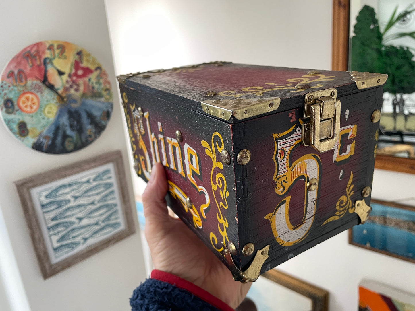Vintage American-Style Painted Shoeshine Box – Shine 5cent  Folk Art Trunk with Brass Fittings (c90's))