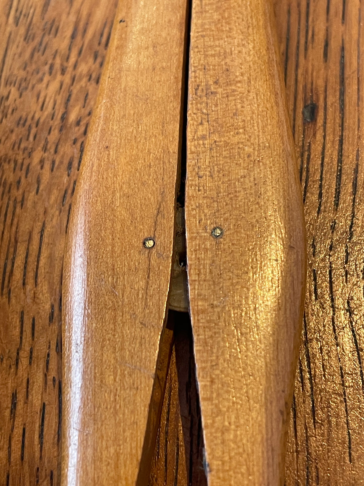 Vintage Glove Stretchers & Carved Bone Shoe Horn – Mixed Set of 3 Dressing Table Accessories (c.1900–1930)