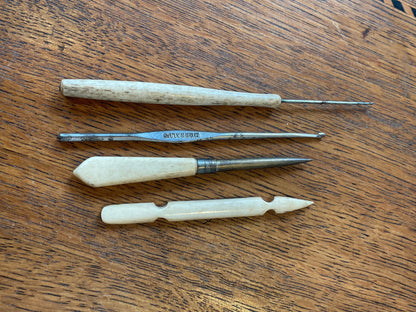 Antique British Sewing Tools – Bone Tatting Aids, Steel Stiletto & Morrall’s Crochet Hook (c.1880–1930)13