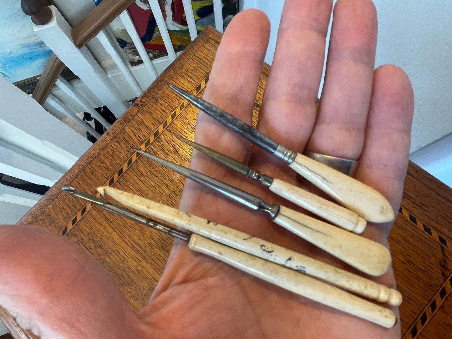 Antique British Sewing Tools – Bone Stilettos, Crochet Hook & Lace-Making Stylus (c.1880–1910)11