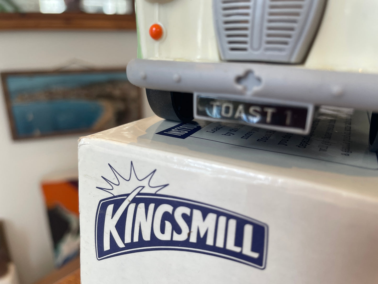 Vintage Kingsmill Wallace & Gromit Turbo-Matic Toast Rack – Wind-Up Plastic Novelty Model (c.2009