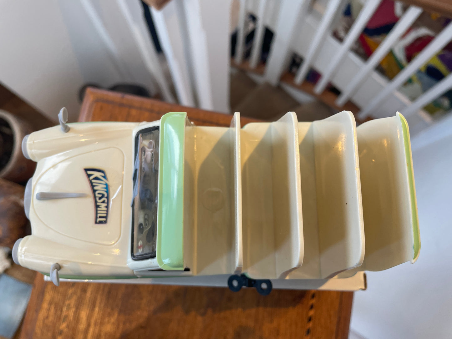 Vintage Kingsmill Wallace & Gromit Turbo-Matic Toast Rack – Wind-Up Plastic Novelty Model (c.2009