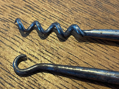 Antique British Bone-Handled Sewing & Craft Tools – Mixed Lot of Awls, Hooks & Stilettos (c.1850–1900)2