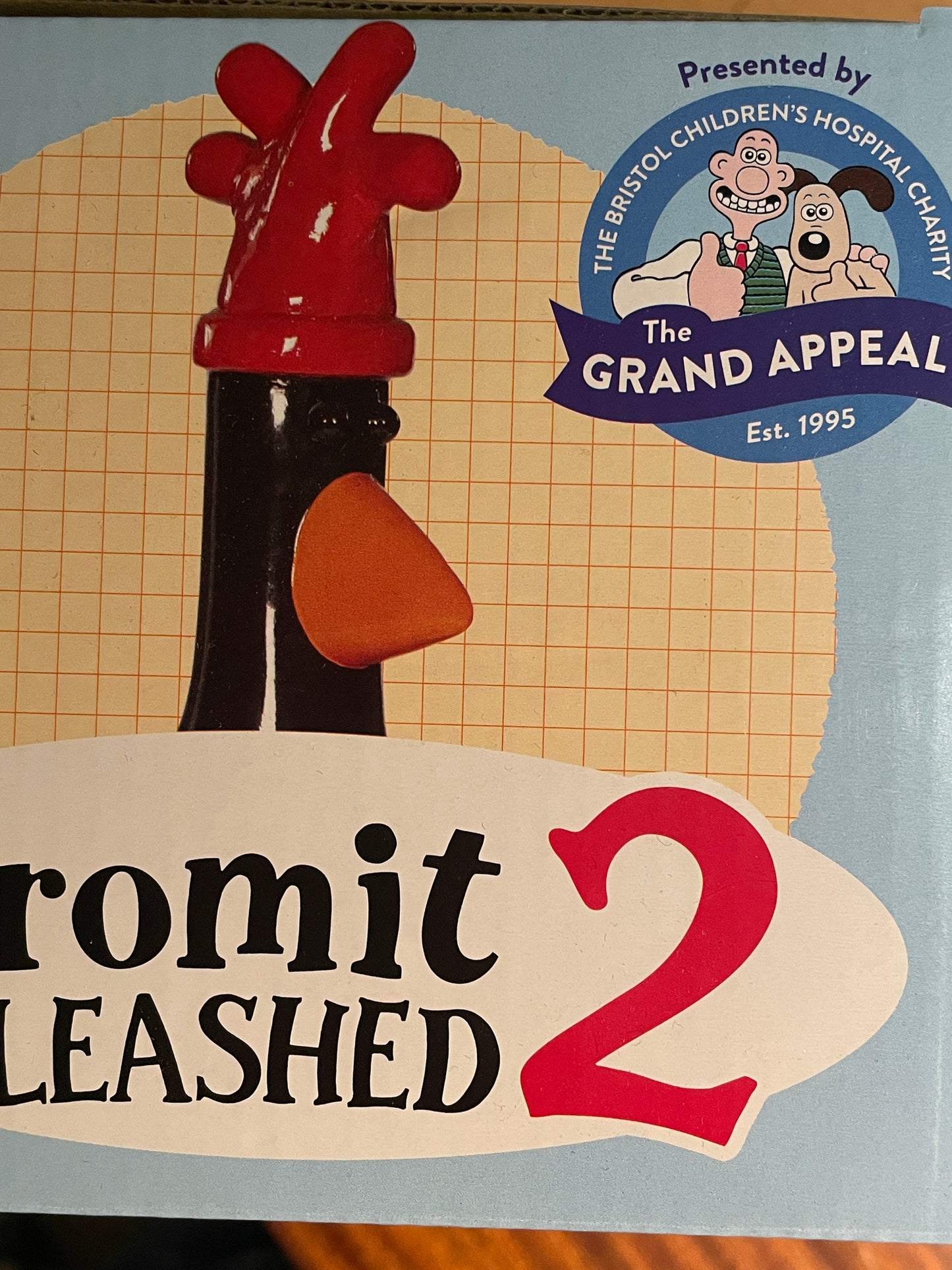 Official Feathers McGraw Figurine – Gromit Unleashed 2 by Nick Park (Boxed Collector’s Edition)