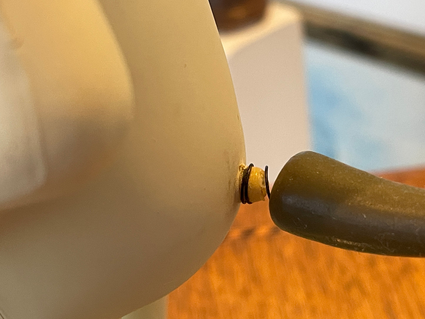 Vintage Wallace & Gromit Figure – Gromit with Tea Mug Resin Display Model (c.2000s)