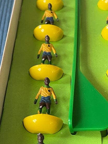Vintage Subbuteo Brazil Table Soccer Team – OO Scale Players in Original Box (c.1960s–70s)
