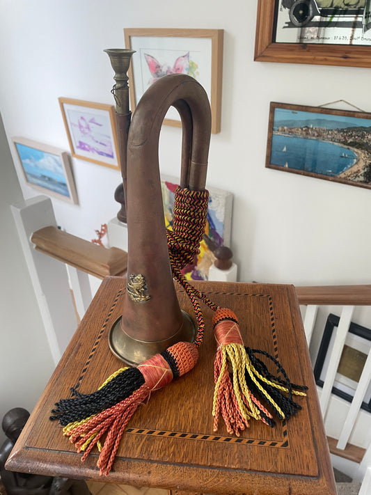 Antique Brass Hunting Horn – Ceremonial Huntsman’s Horn with Braided Cord and Tassels (c.1900–1930)