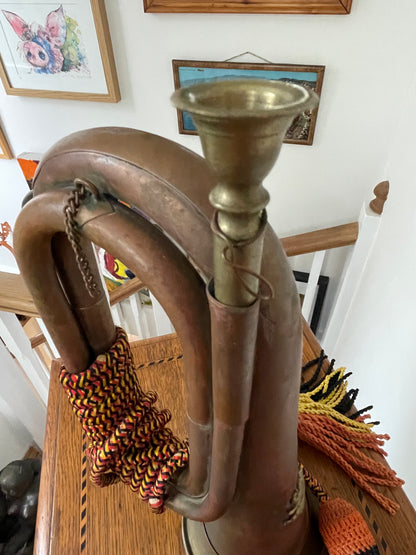 Antique Brass Hunting Horn – Ceremonial Huntsman’s Horn with Braided Cord and Tassels (c.1900–1930)