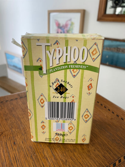 Vintage Wallace and Gromit FREE Figurines Set – Feathers McGraw Shaun the Sheep and Wendolene Boxed (1990s)