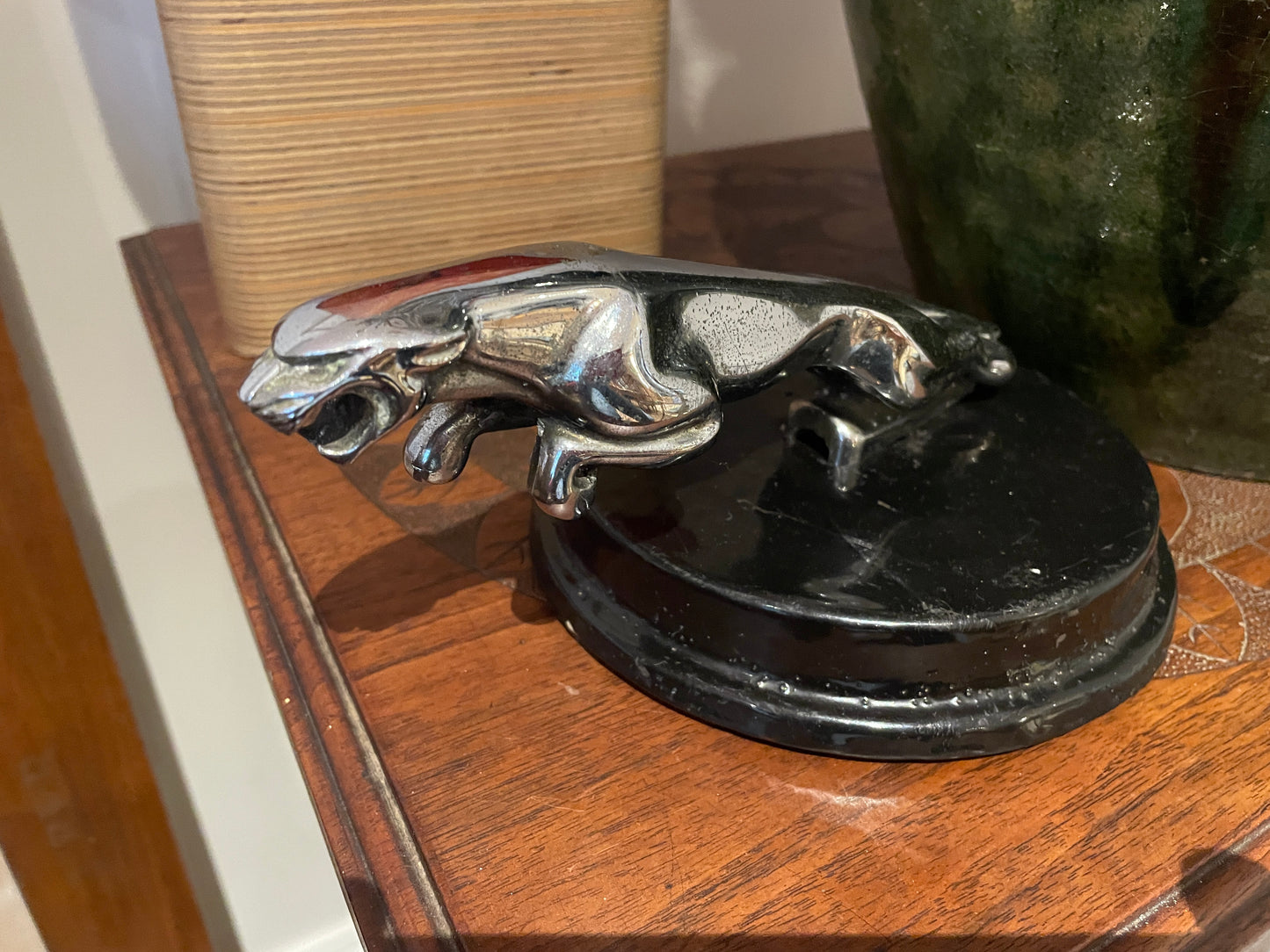 Early Jaguar Bonnet Mascot – Wilmot Breeden Leaping Cat Chrome Emblem (7/10091/1)
