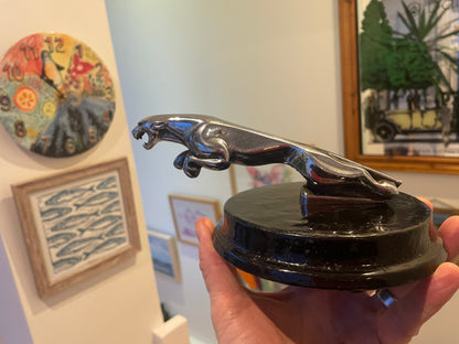 Early Jaguar Bonnet Mascot – Wilmot Breeden Leaping Cat Chrome Emblem (7/10091/1)