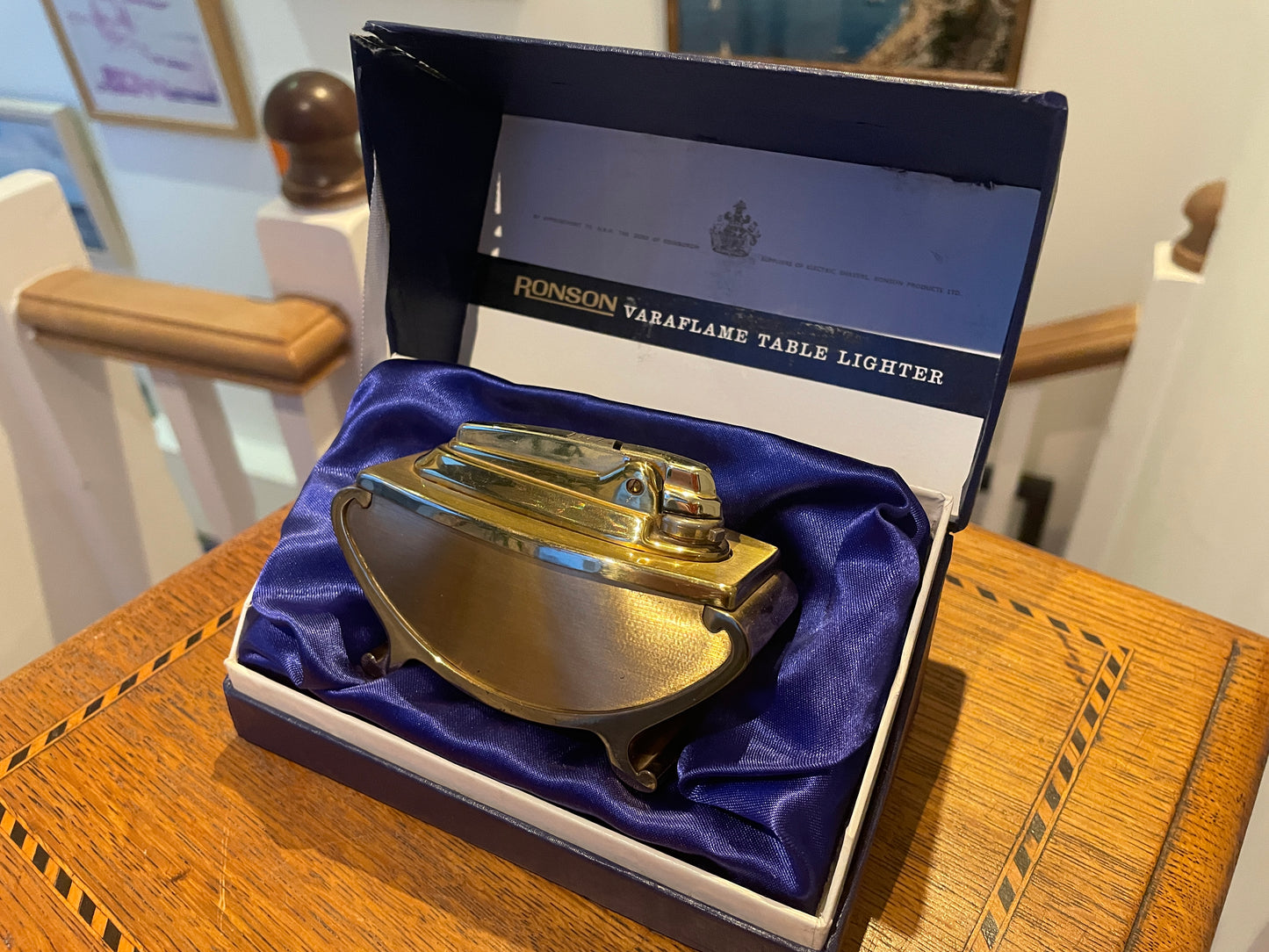 Vintage Ronson Varaflame Table Lighter – Gold Tone Mid Century Desk Lighter with Box (c.1960s)