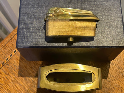 Vintage Ronson Varaflame Table Lighter – Gold Tone Mid Century Desk Lighter with Box (c.1960s)