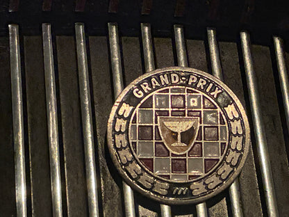 Vintage Jaguar Musical Decanter – Royal London Chrome Grille Barware with Leaping Jaguar Lid (1968)