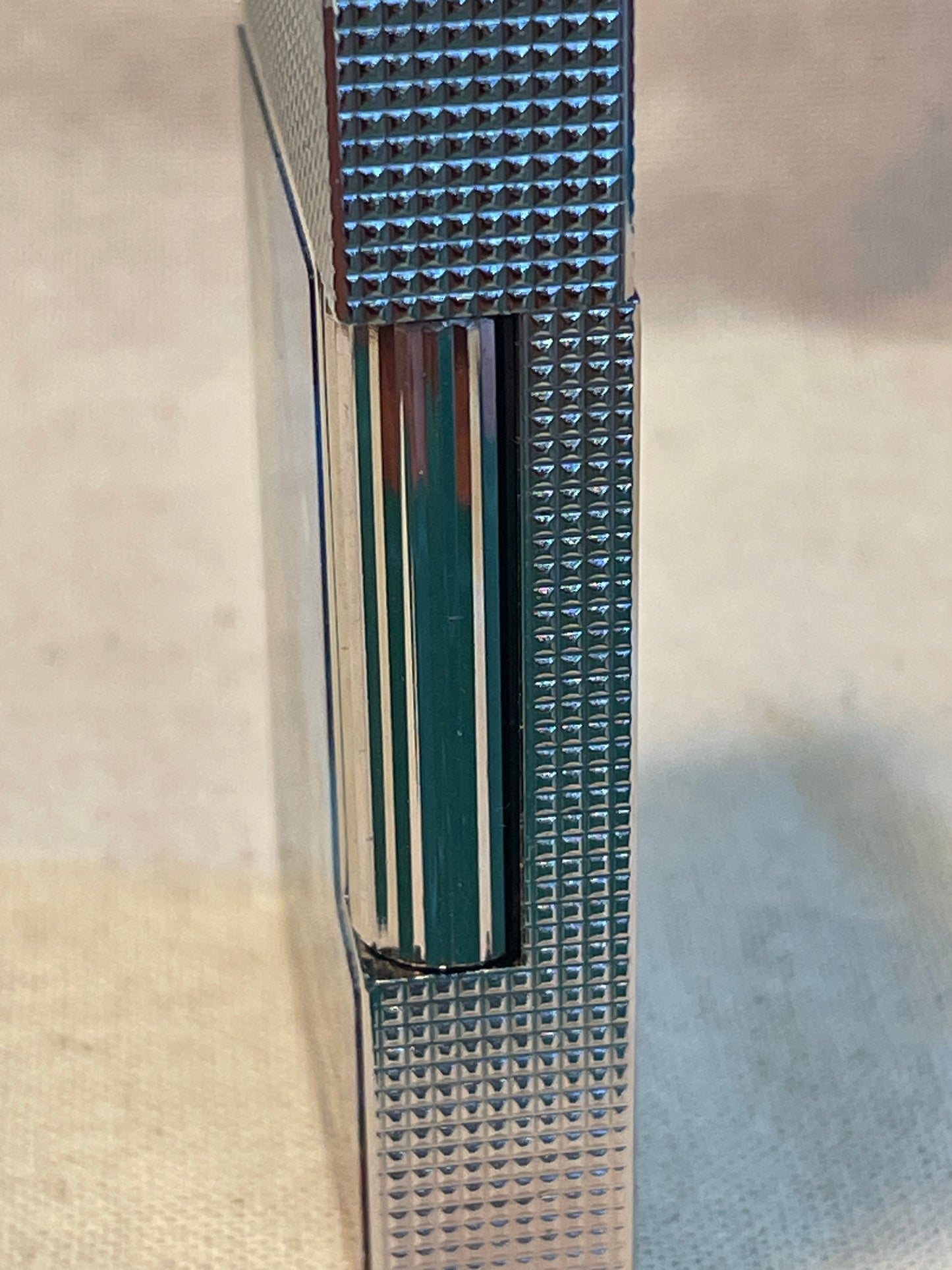 S.T. Dupont Ligne 2 “Cuba” Soft Flame Lighter – Platinum Finish Micro Diamond Guilloché