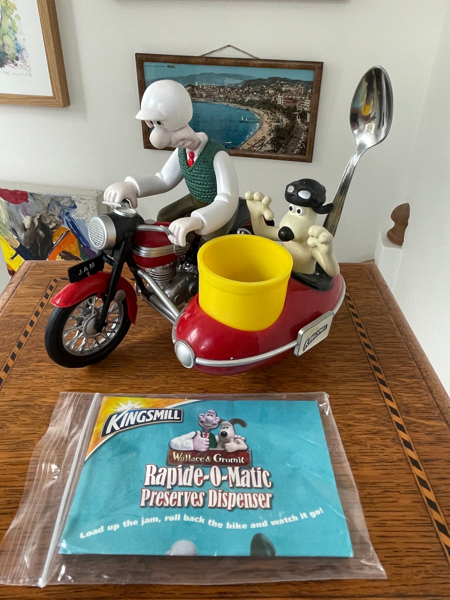 Vintage Wallace and Gromit Rapide-O-Matic Preserves Dispenser – Kingsmill Advertising Figure with Instructions