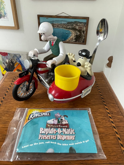 Vintage Wallace and Gromit Rapide-O-Matic Preserves Dispenser – Kingsmill Advertising Figure with Instructions