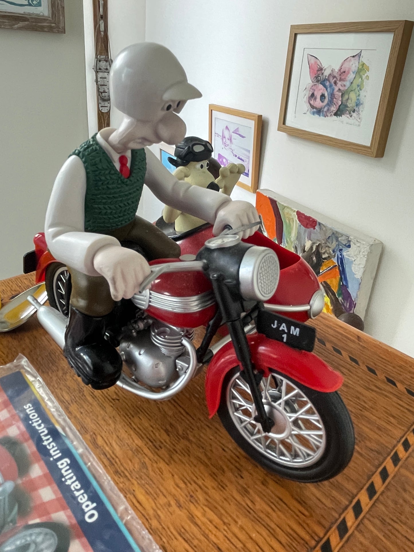 Vintage Wallace and Gromit Rapide-O-Matic Preserves Dispenser – Kingsmill Advertising Figure with Instructions