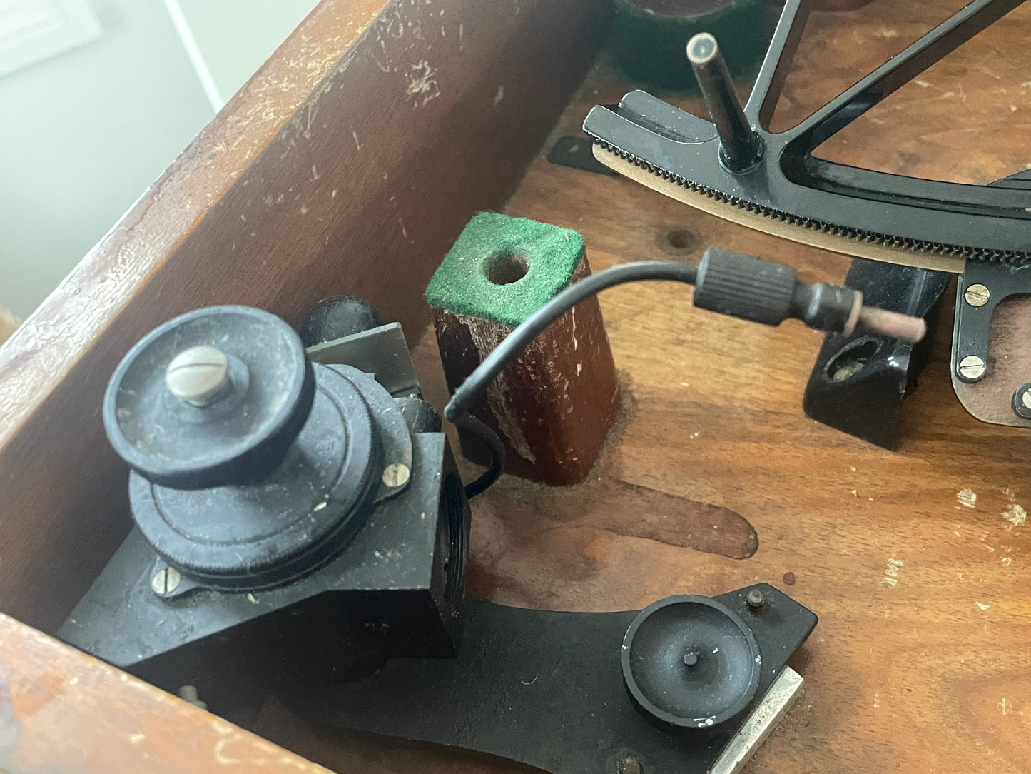 Kelvin Hughes Class A Marine Sextant – National Physical Laboratory Certified, Boxed (1967)