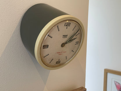 Vintage HES Wall Clock – J. Hardacre and Company Bombay Retail Dial (c.1960s–70s)