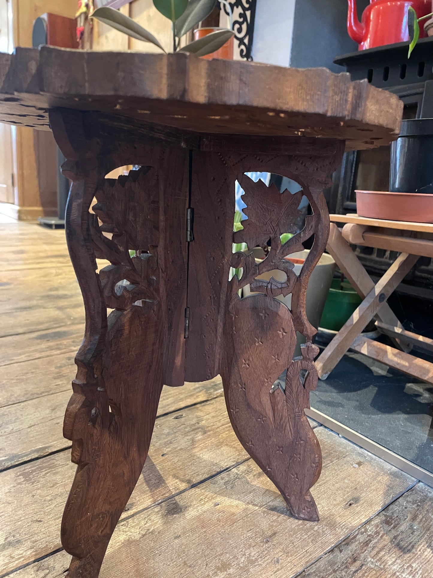 Antique Indian Carved Hardwood Folding Table – Bone Inlaid Top with Foliate Pierced Decoration (c.1900)