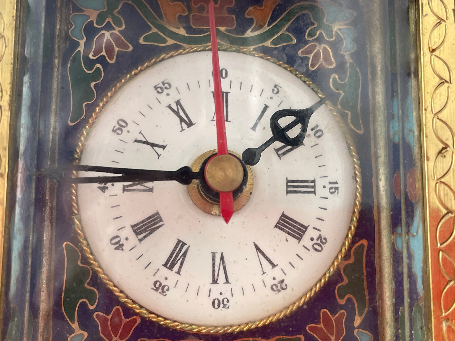 Antique Style Cloisonné Effect Brass and Resin Mantel Clock – Chinese Decorative Temple Form Case (c.1980–1990)