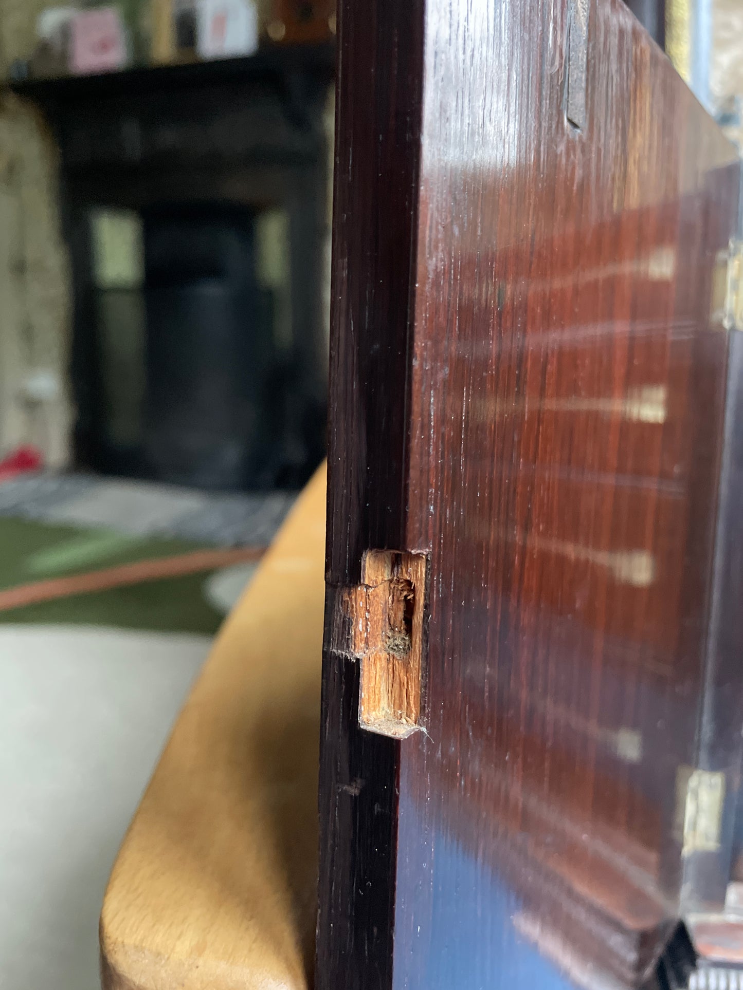 Antique Victorian Rosewood and Mother of Pearl Inlaid Writing Cabinet – Rising Caddy Top with Fitted Interior (c.1870)