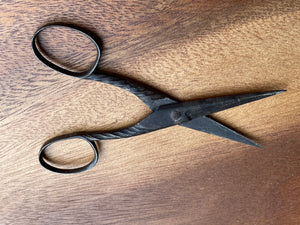 Victorian steel scissors with rib twist handle