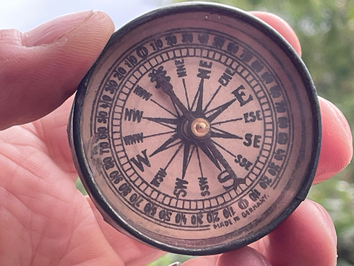 WW2 German Luftwaffe pilots compass with mirror back for signalling 5cm diameter militaria