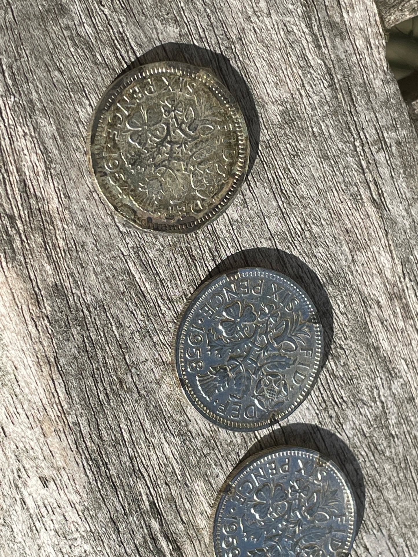 Six English Queen Elizabeth II sixpence pieces - Christmas pudding