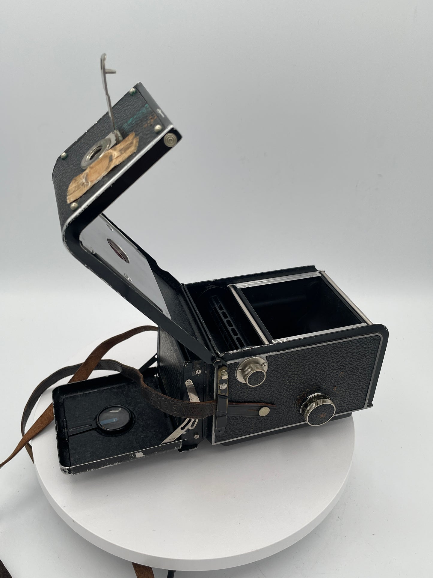 Vintage Rolleiflex Compur TLR Camera Carl Zeiss Tessar 7.5cm f3.8 With Case