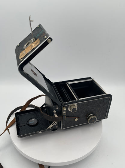 Vintage Rolleiflex Compur TLR Camera Carl Zeiss Tessar 7.5cm f3.8 With Case