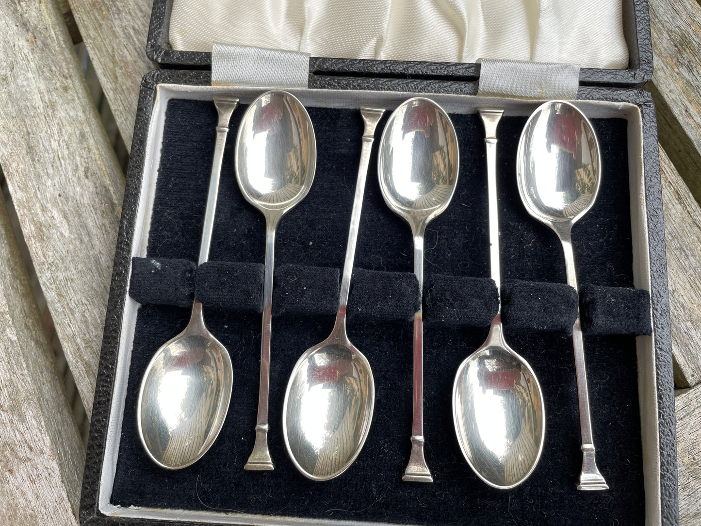 A set of Six English Sterling silver hallmarked teaspoons Cooper Brothers Ltd 1965 Sheffield 55g