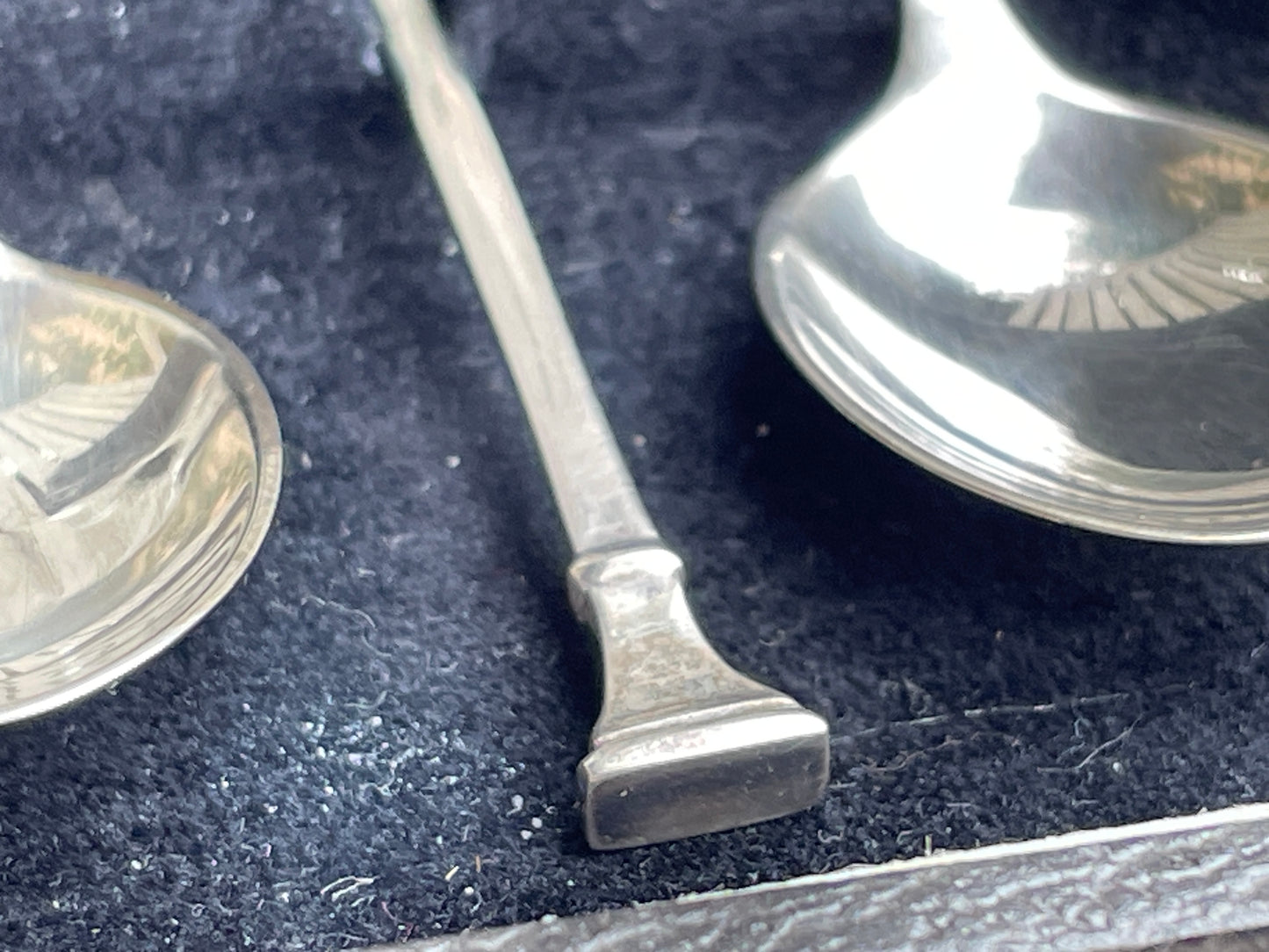 A set of Six English Sterling silver hallmarked teaspoons Cooper Brothers Ltd 1965 Sheffield 55g