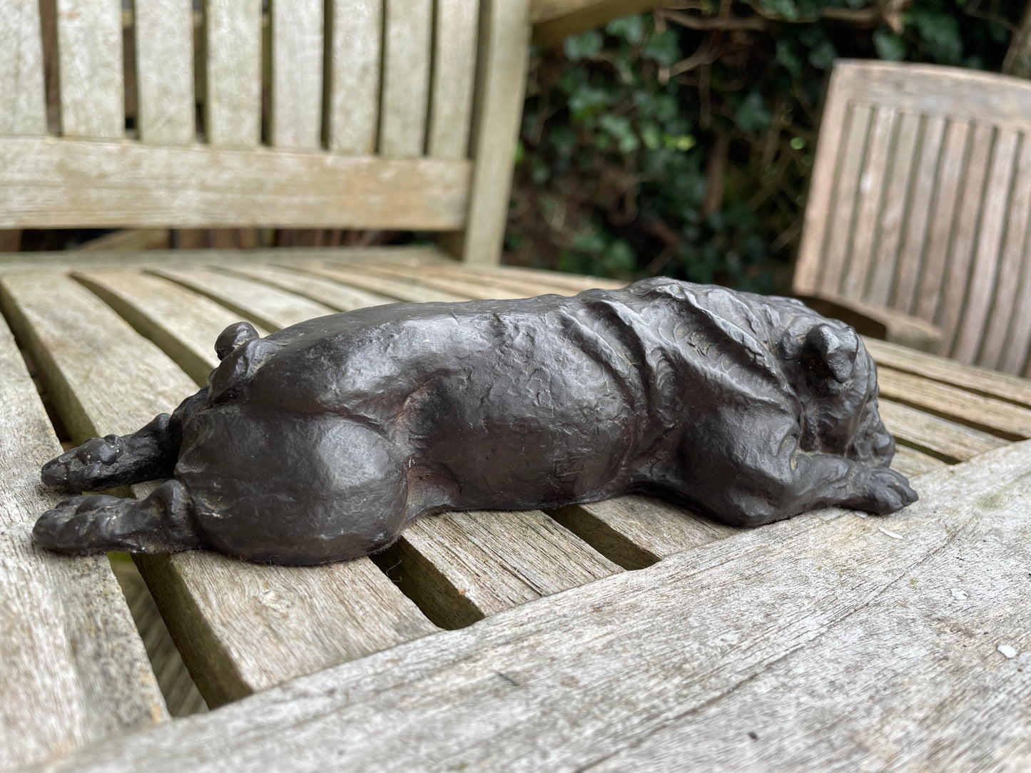 Doris Lindner British recumbent bulldog cast figure 18cm long