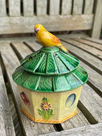 Art Deco Japanese Marutomoware bird preserve pot c1930