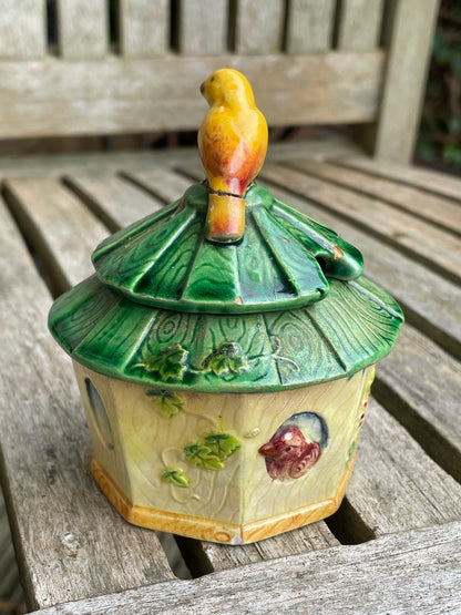 Art Deco Japanese Marutomoware bird preserve pot c1930