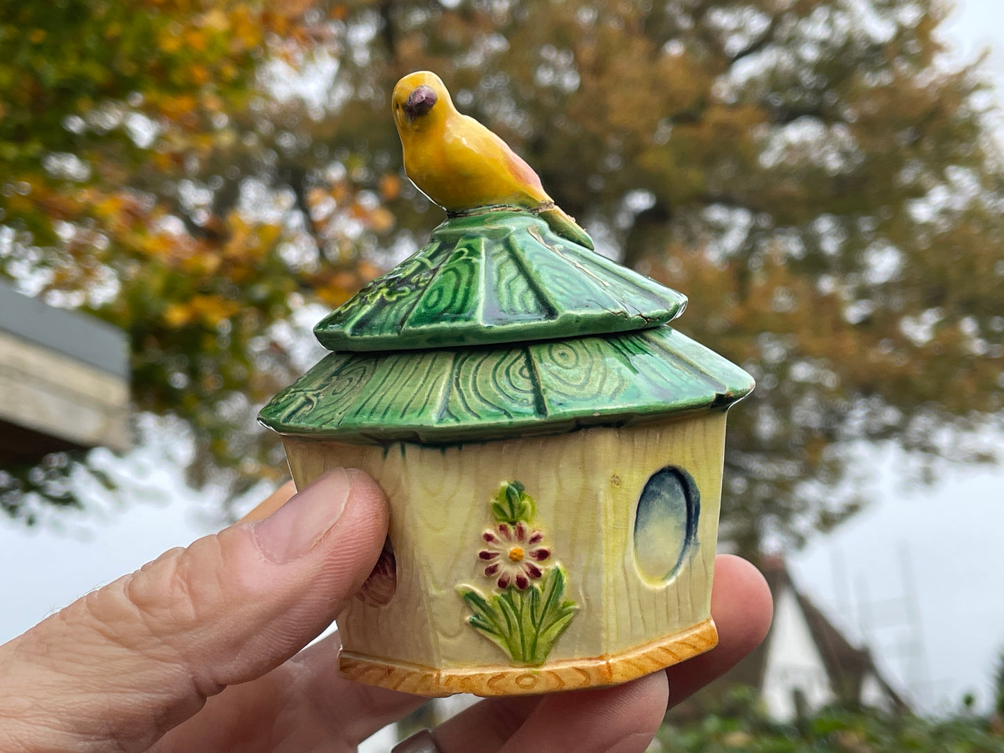 Art Deco Japanese Marutomoware bird preserve pot c1930