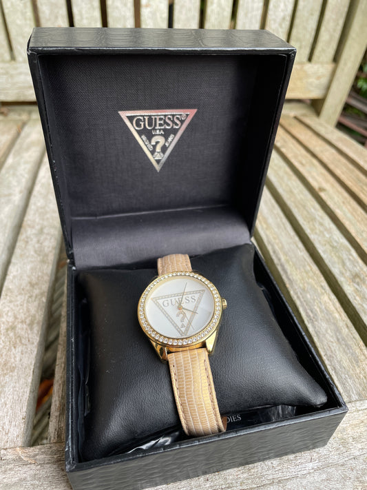 Guess mini triangle quartz white dial gold leather strap ladies dress watch in original box