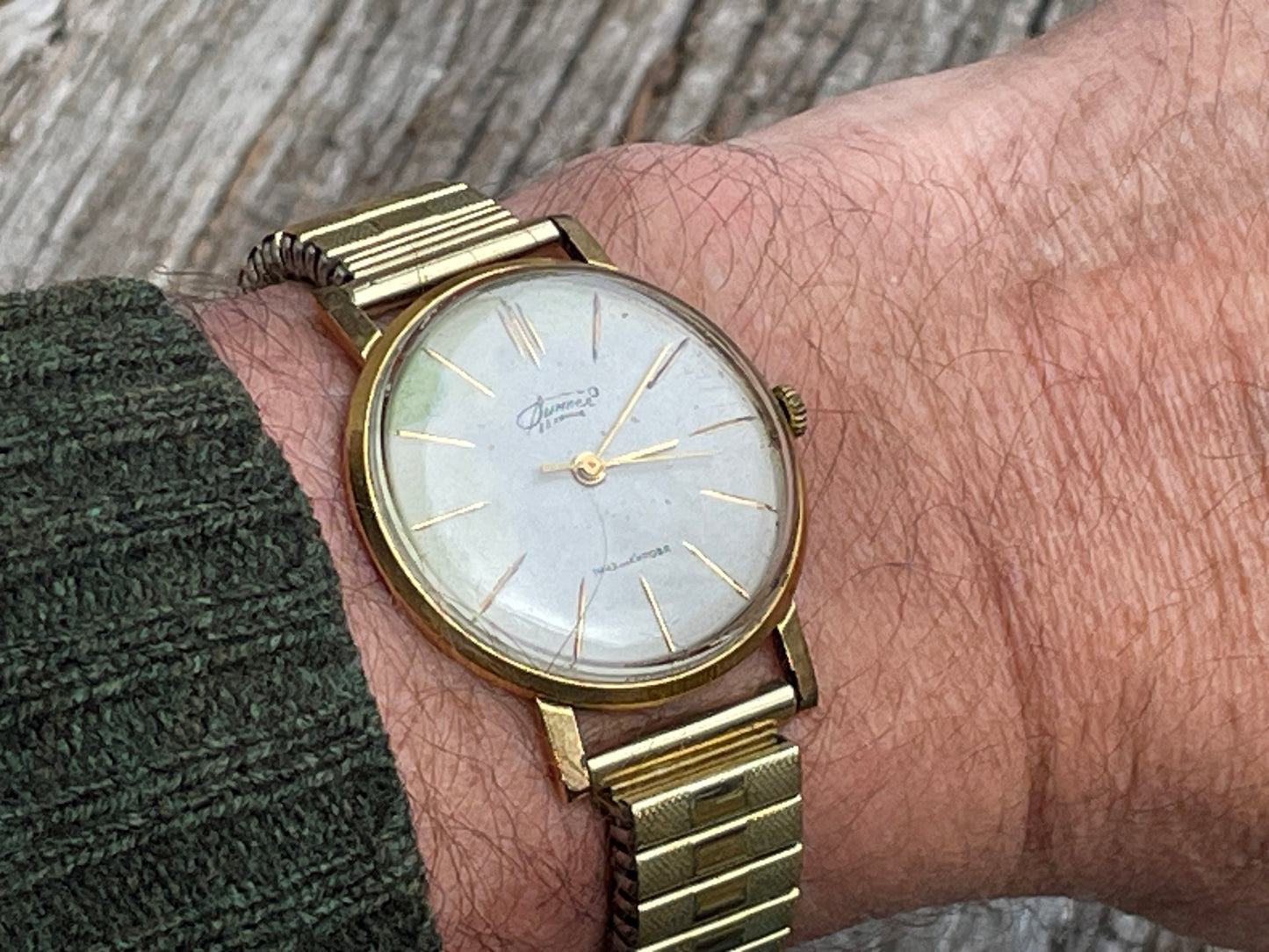 Vintage soviet gold Vympel 23 jewel mens watch