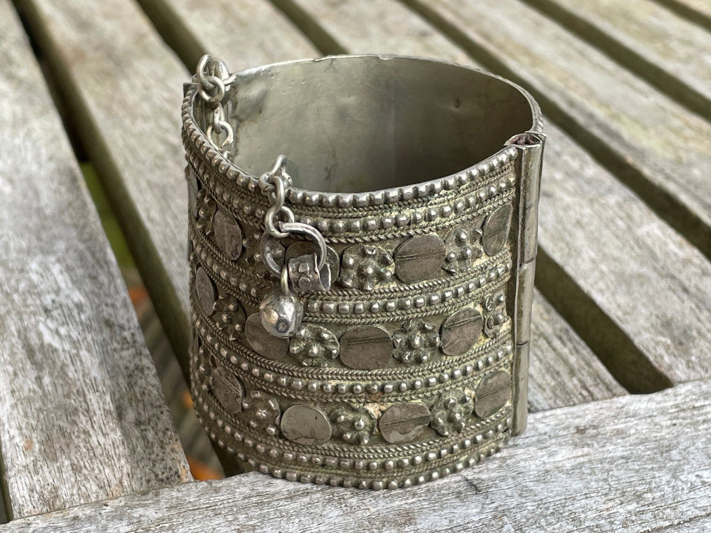 Bedouin white metal bangle cuff bracelet from Yemen