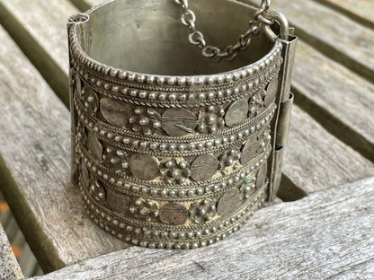 Bedouin white metal bangle cuff bracelet from Yemen