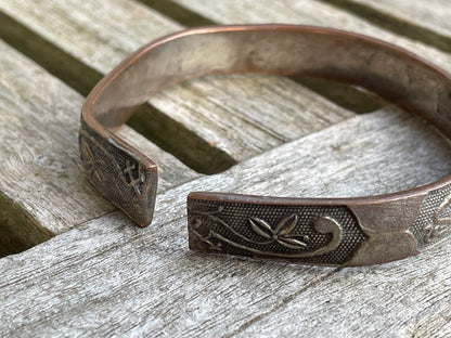 Chinese Bangle with Chinese zodiac animals and floral motif and Chinese inscription