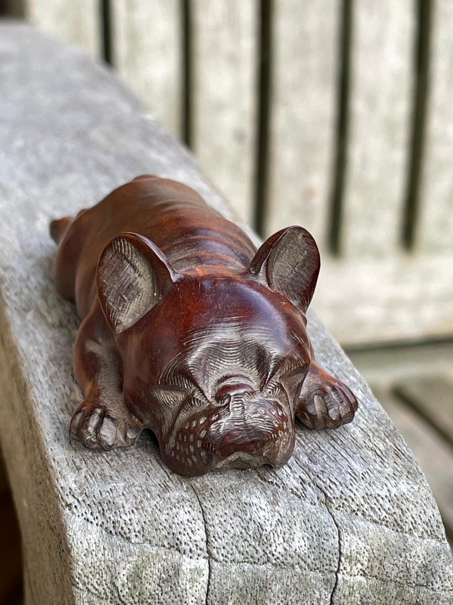 Hand carved French bulldog 8.5cm long