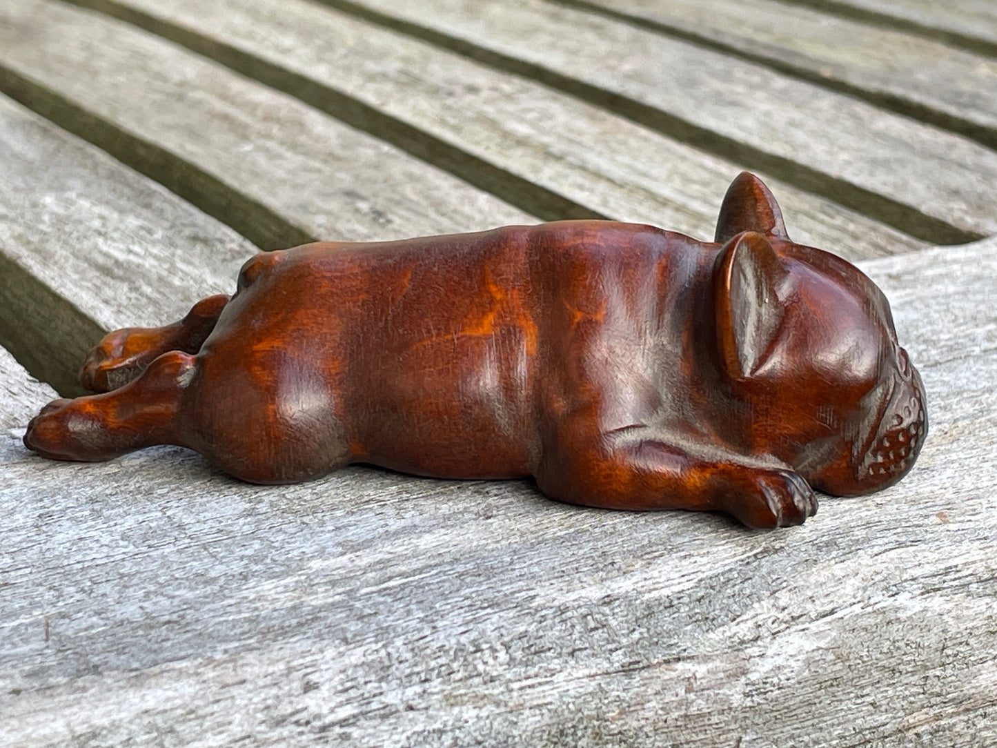 Hand carved French bulldog 8.5cm long