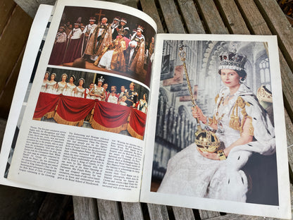 Original The Queens Silver Jubilee colour brochure 1977