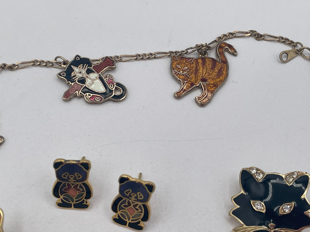 Vintage Fish Enterprises Enamel Cat Jewellery Collection