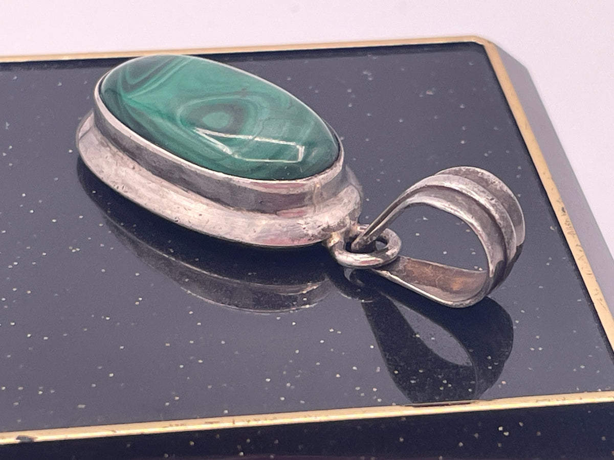Boxed Sterling Silver Malachite Cabochon Pendant