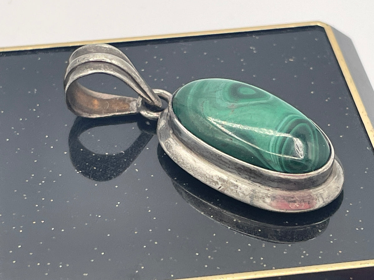 Boxed Sterling Silver Malachite Cabochon Pendant